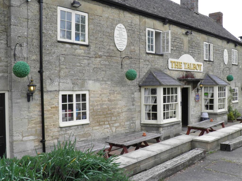 The Talbot Inn Eynsham Exterior photo