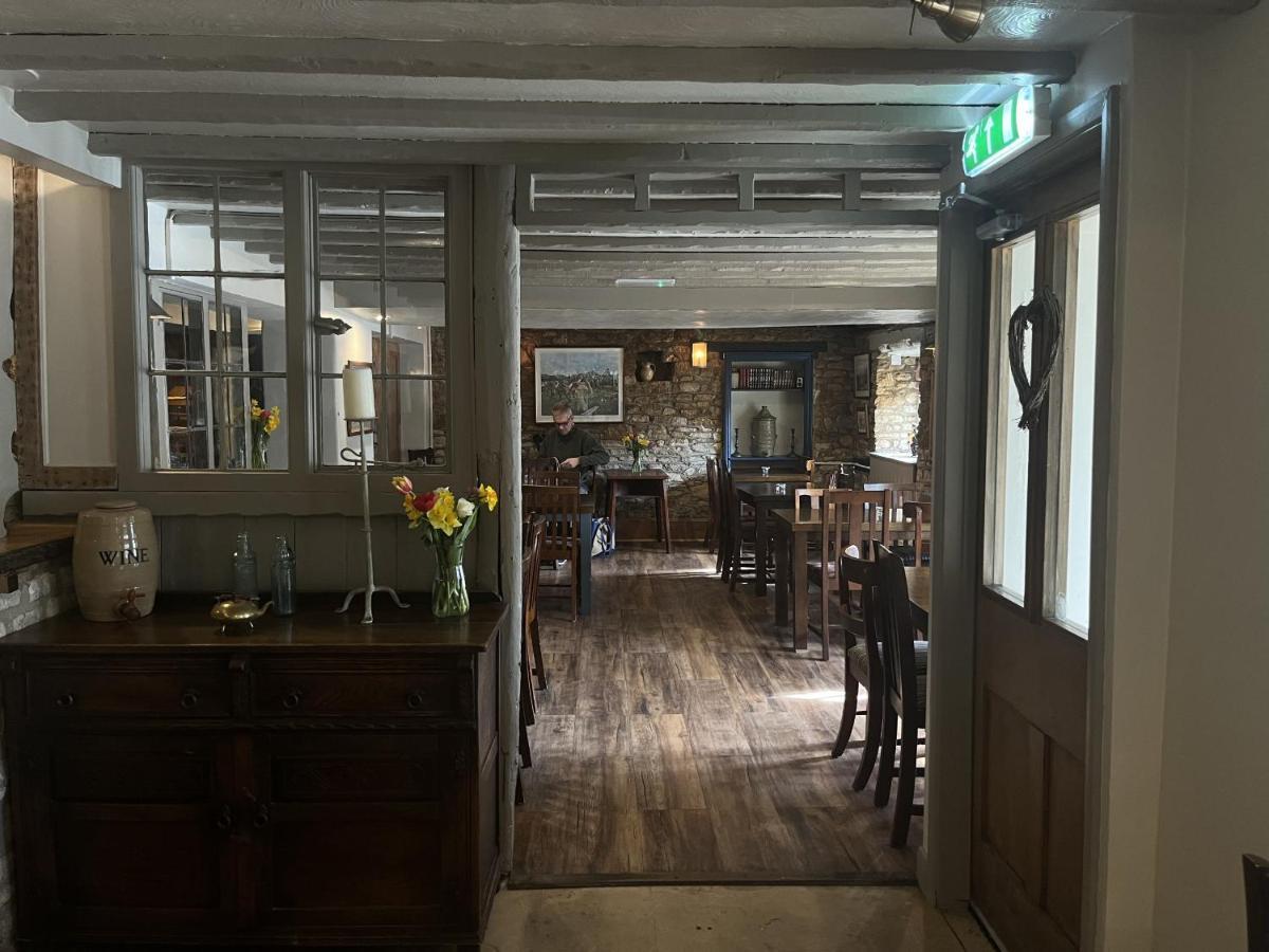 The Talbot Inn Eynsham Exterior photo
