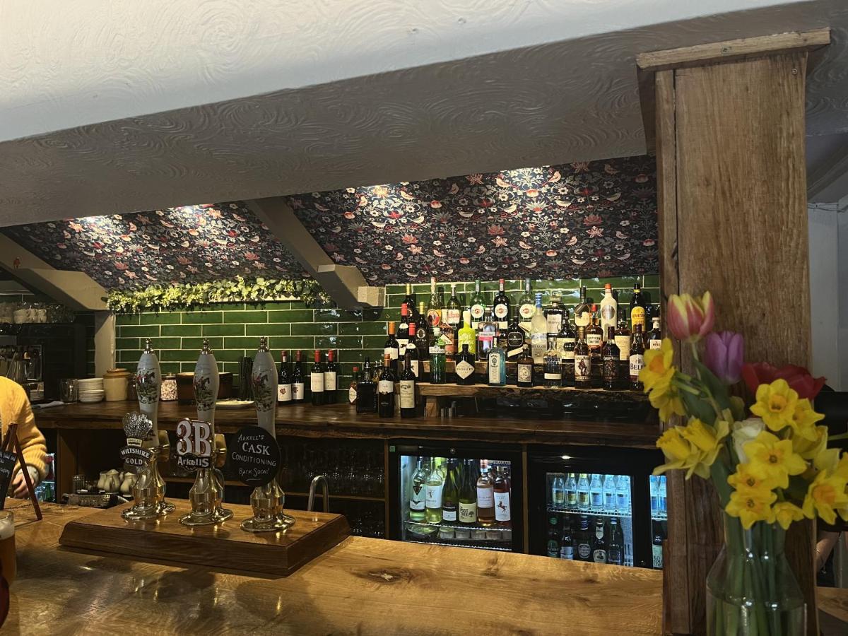 The Talbot Inn Eynsham Exterior photo
